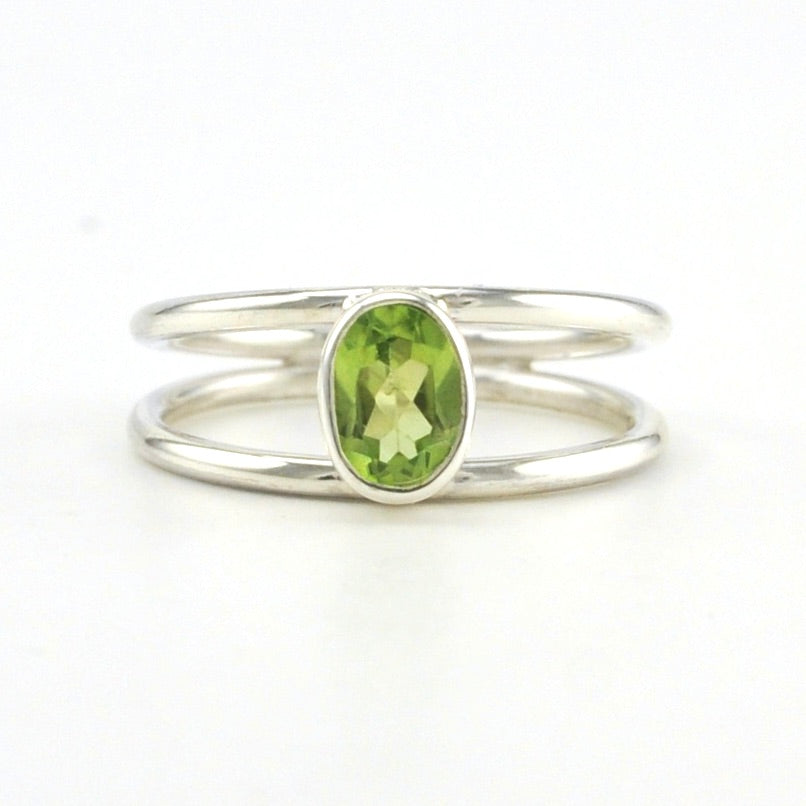 Sterling Silver Peridot 5x7mm Oval Ring