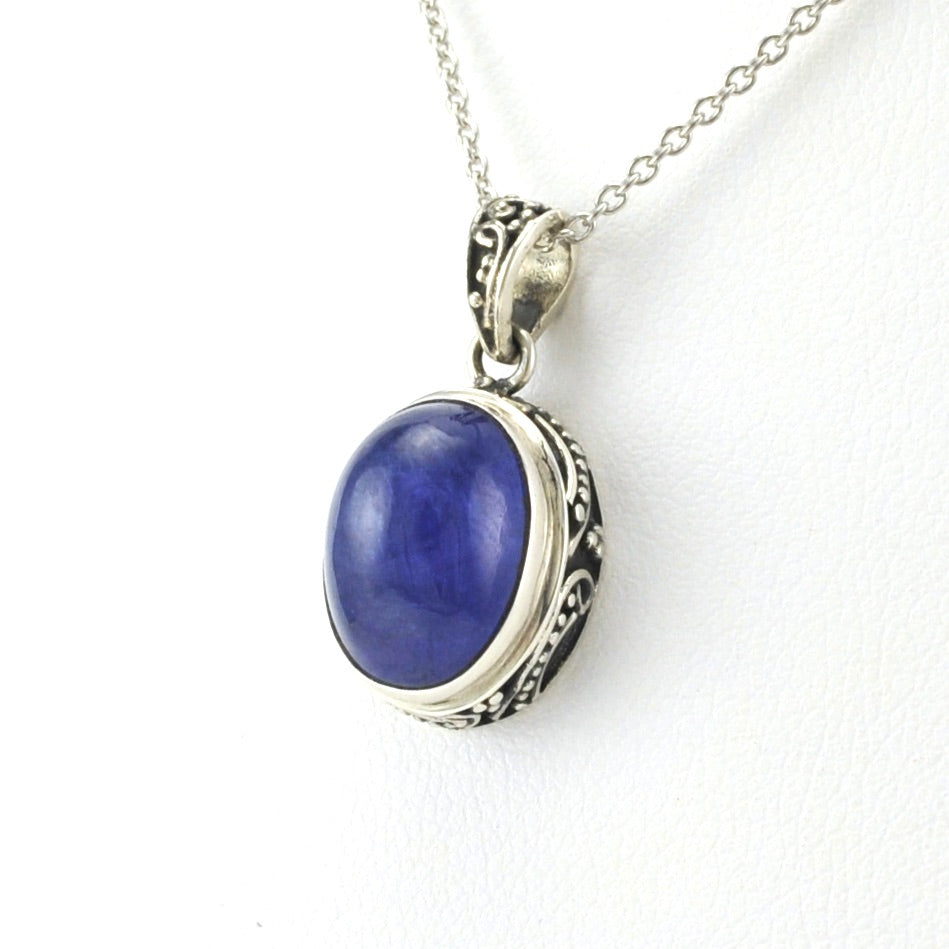 Sied Veiw Sterling Silver Tanzanite 10x12mm Cabochon Oval Bali Necklace