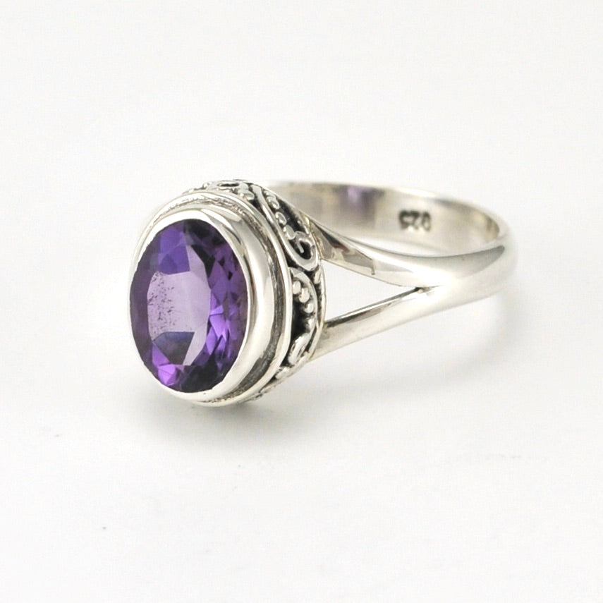 Sterling Silver Amethyst 7x9mm Oval Bali Ring