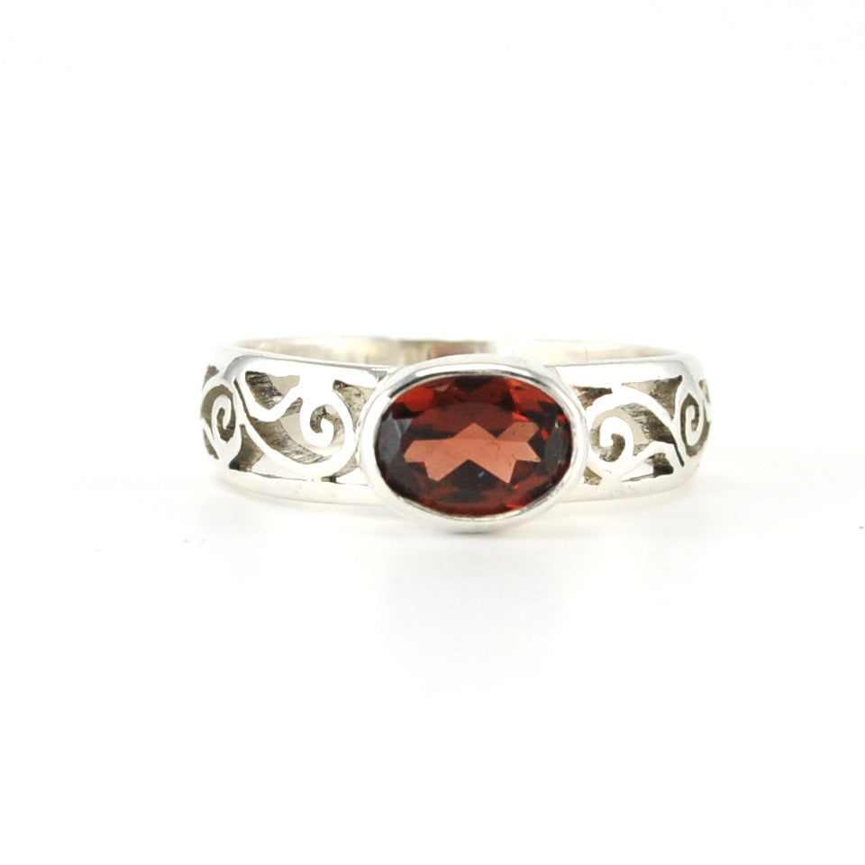 Silver Garnet Scroll Side Band