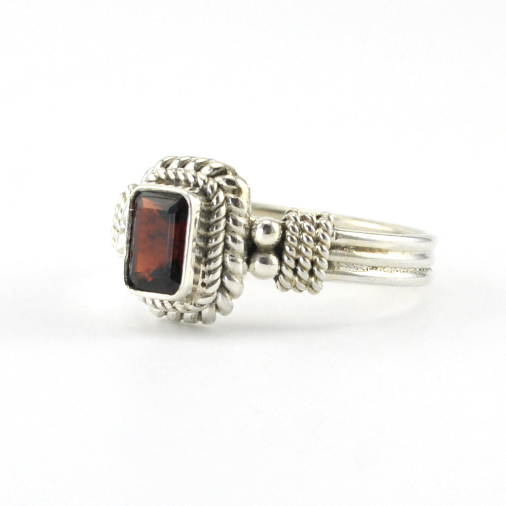 Side View Silver Garnet 4x6mm Rectangle Ring