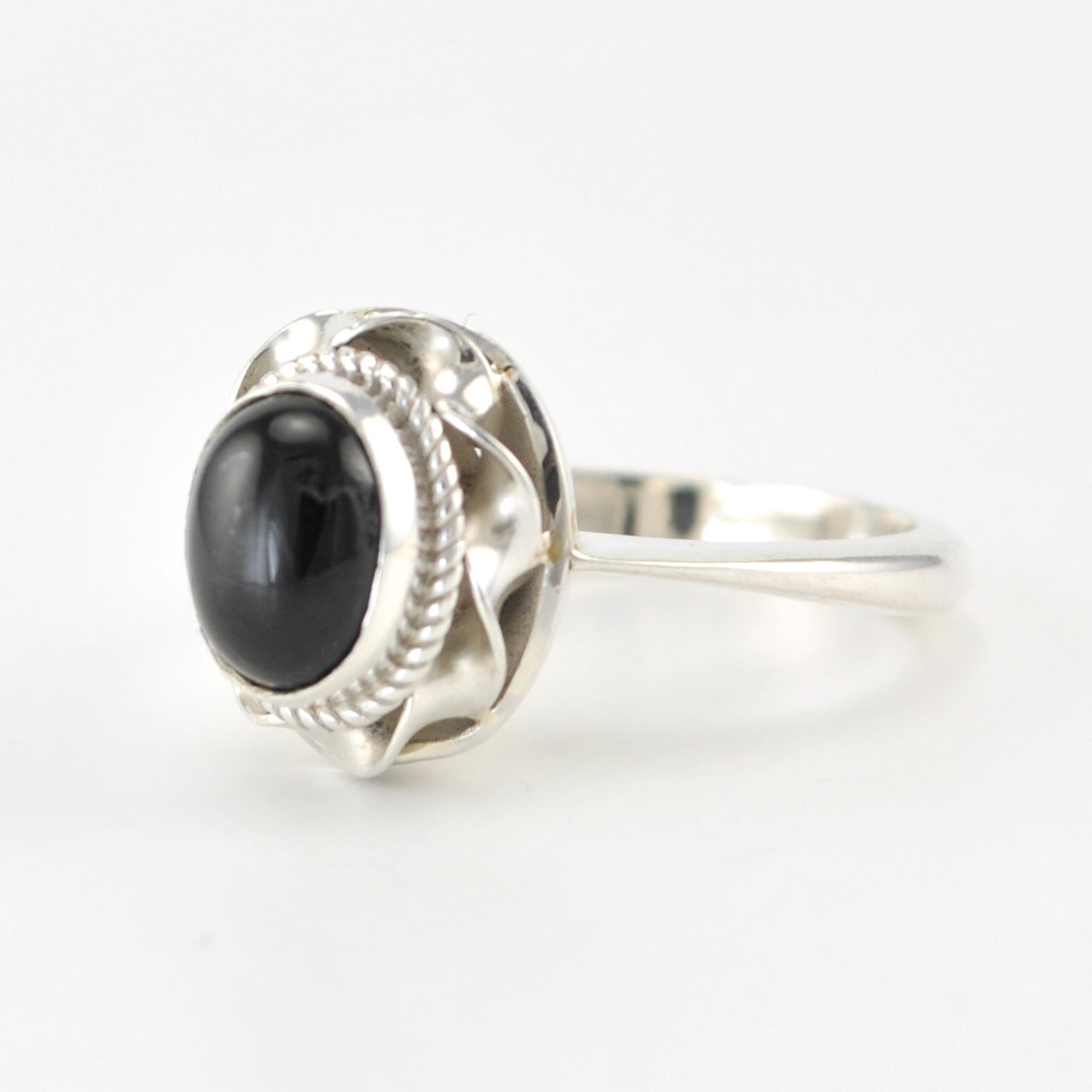 Alt View Silver Black Star Diopside 7x9mm Oval Ring
