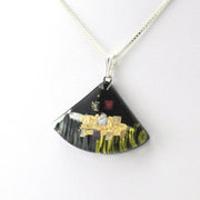 Side View Glass Black Golden Phase Fan Necklace