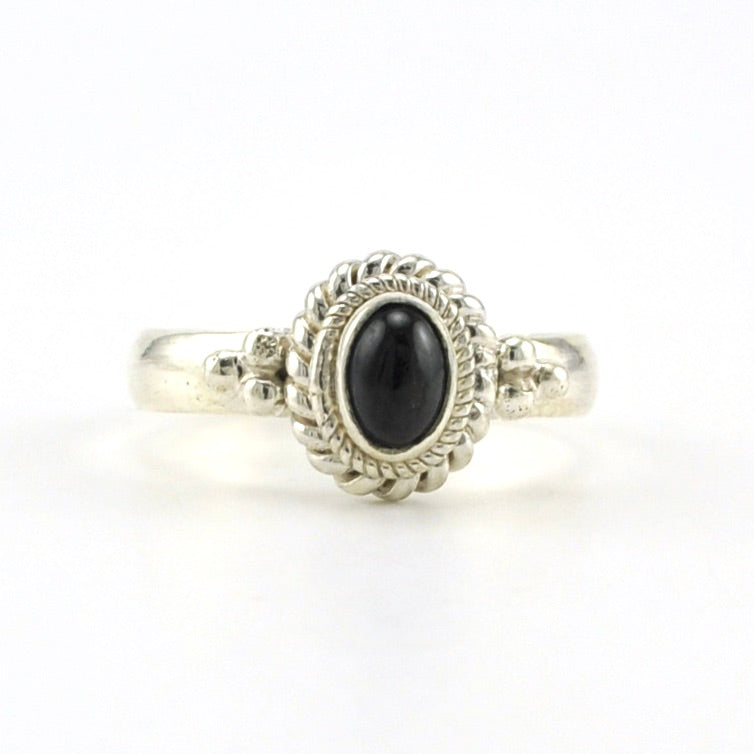 Sterling Silver Black Star Diopside 4x6mm Oval Ring