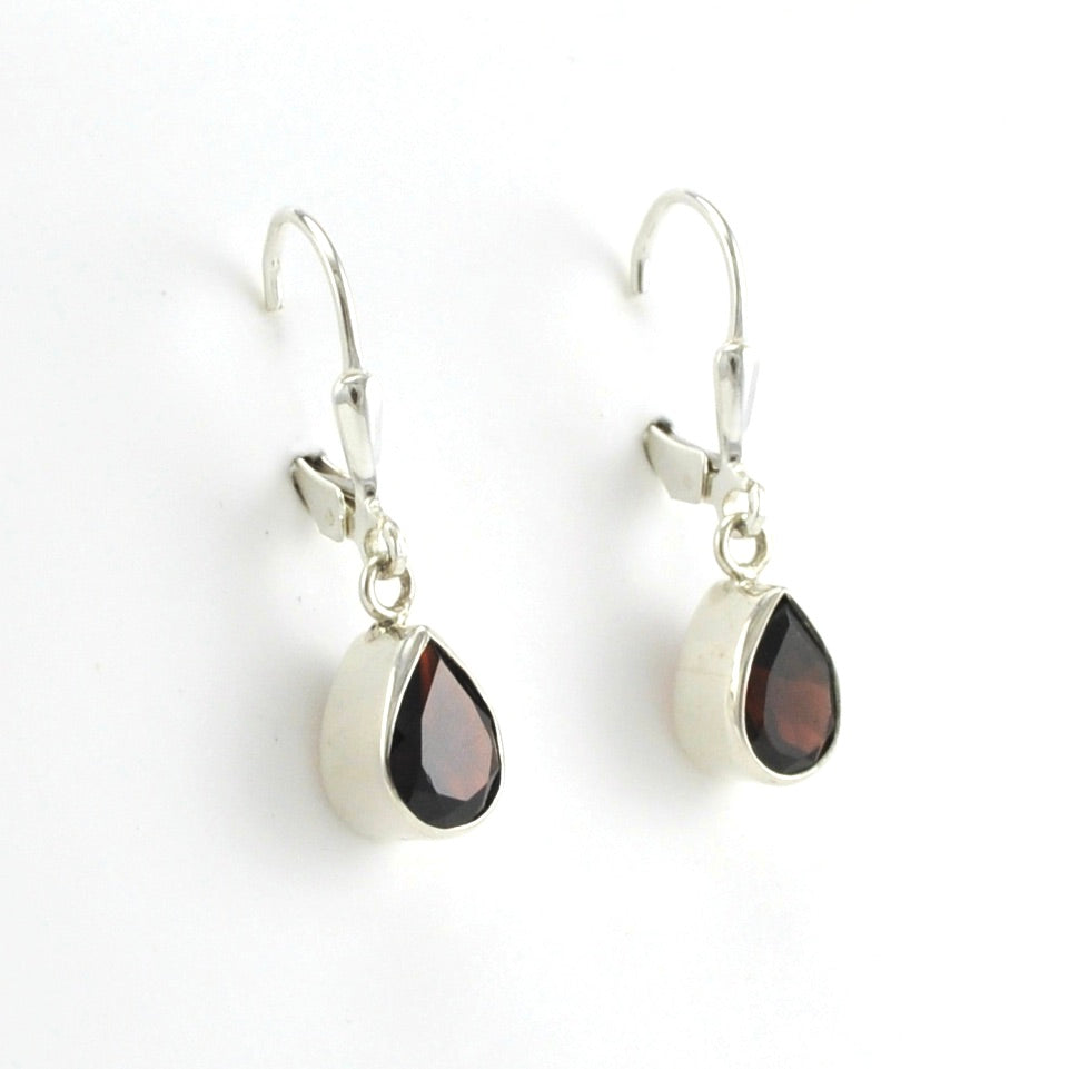 Side View Sterling Silver Garnet 6x9mm Tear Dangle Earrings