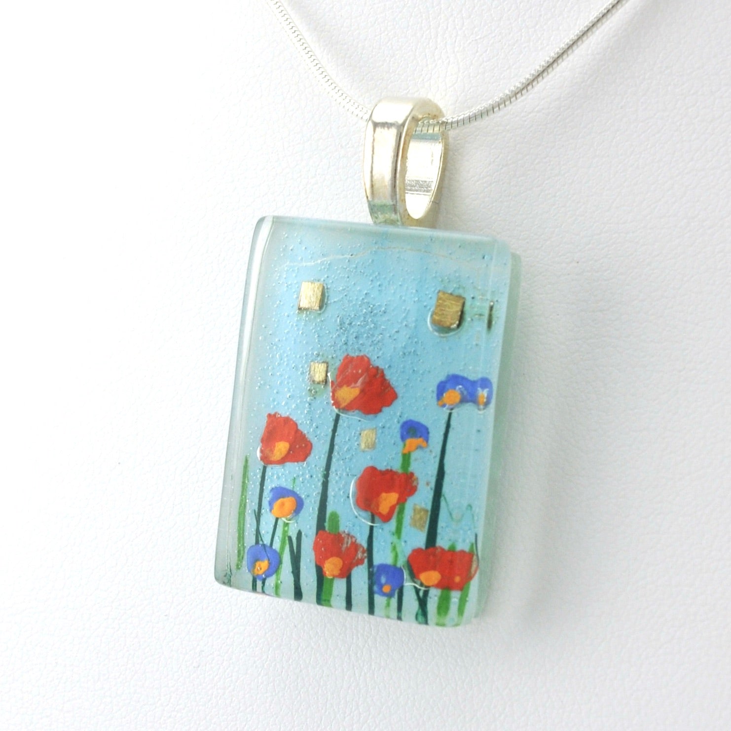 Side View Glass Stream Flowers Necklace