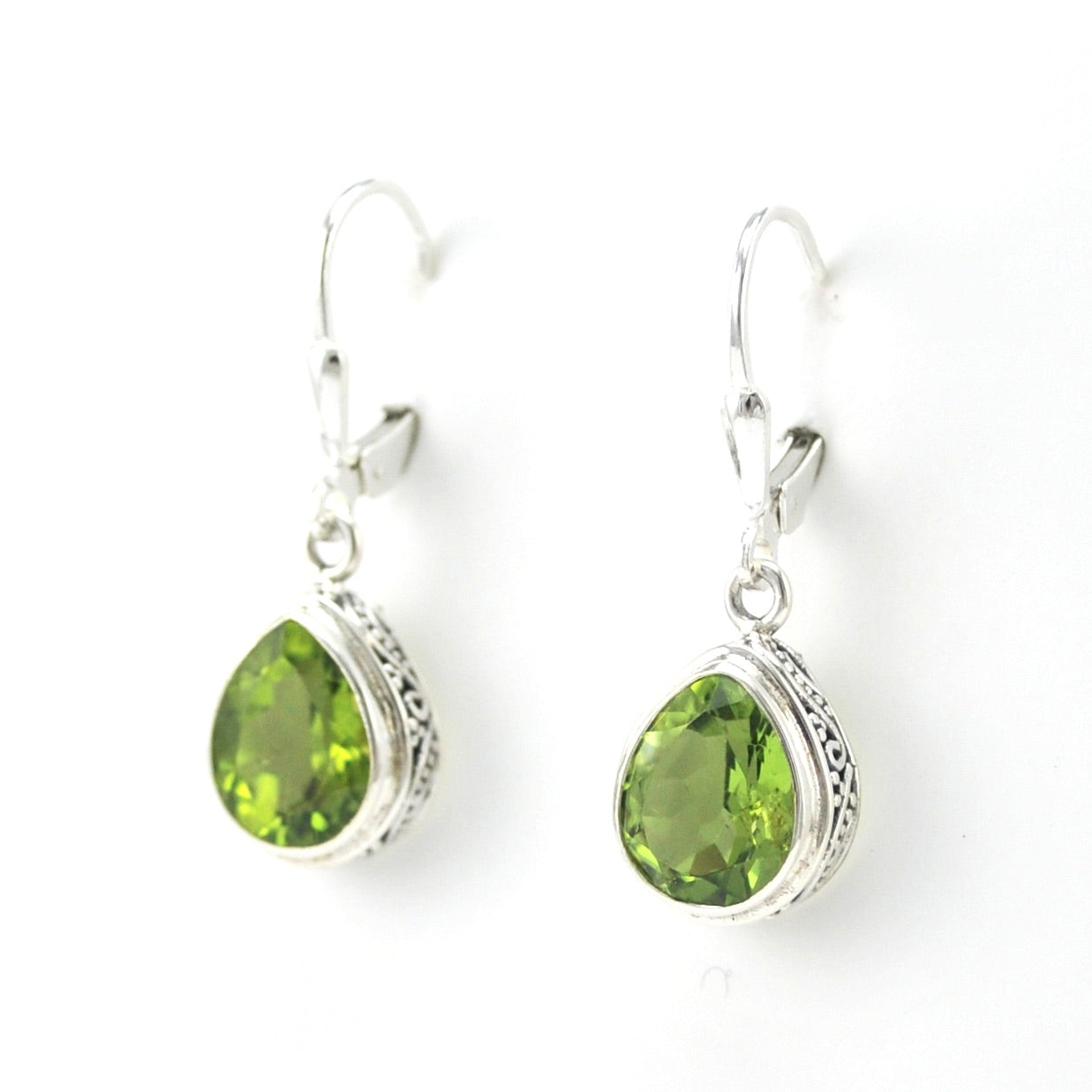 Side View Silver Peridot 8x10mm Tear Bali Earrings