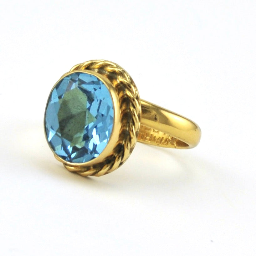 Side View Alchemía Blue Topaz Oval Rope Ring