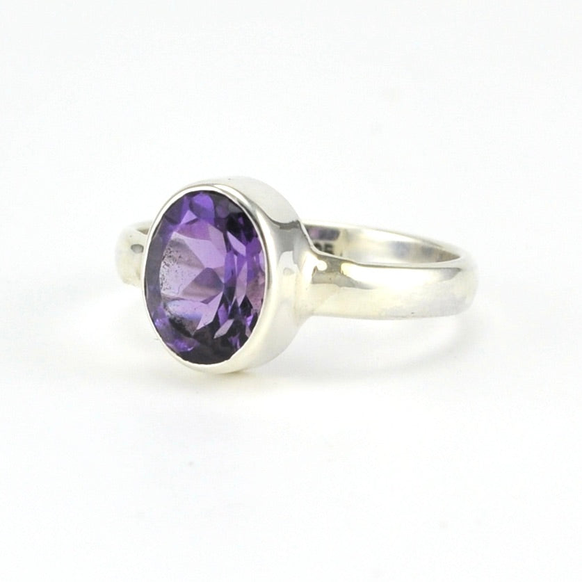 Sterling Silver Amethyst 7x9mm Oval Ring Size 6