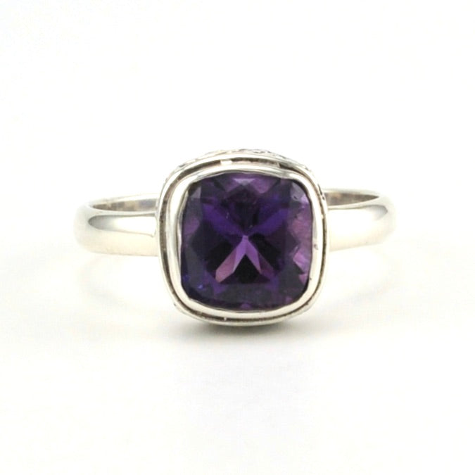 Alt View Sterling Silver Amethyst 8mm Square Bali Ring