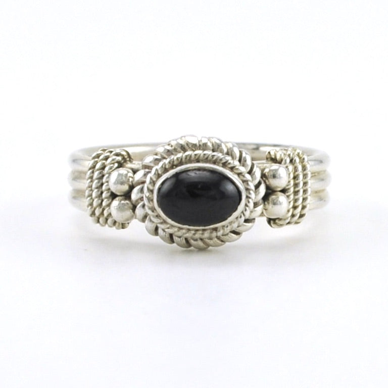 Sterling Silver Black Star Diopside 4x6mm Oval Ring