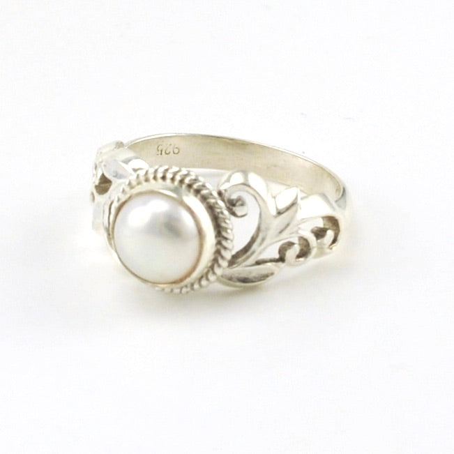 Side View Sterling Silver Pearl 7mm Medium Scroll Ring