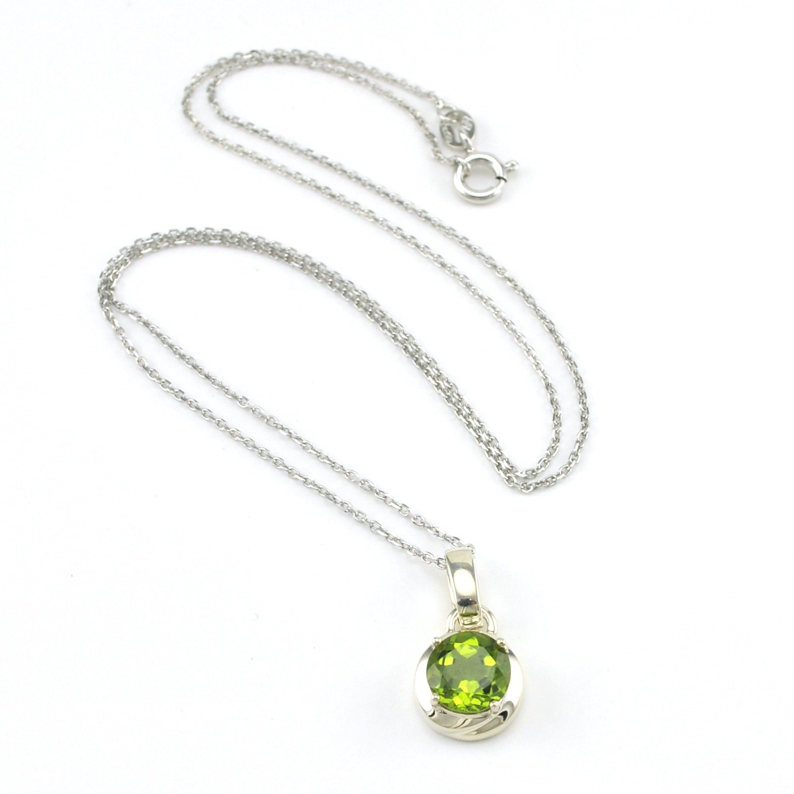 Sterling Silver Peridot 8mm Round Necklace