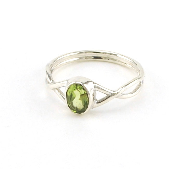 Alt View Sterling Silver Peridot Twist Ring