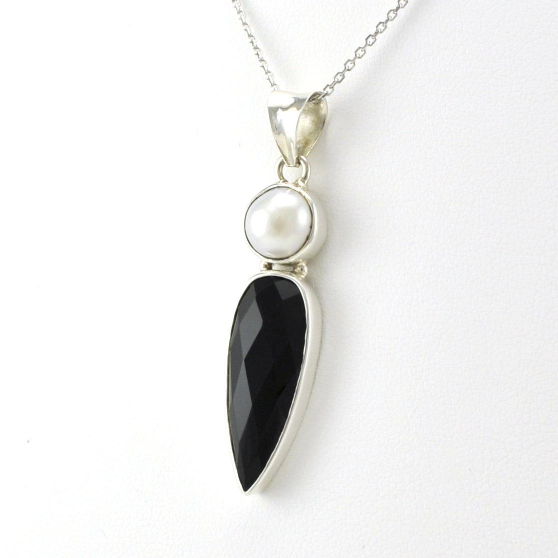 Side View Sterling Silver Pearl Black Onyx Necklace