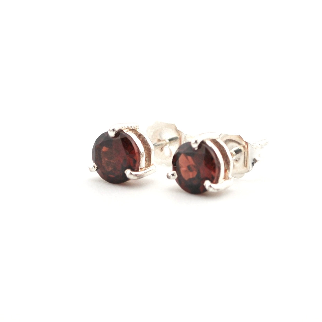 Sterling Silver Garnet 6mm Round Stud Earrings