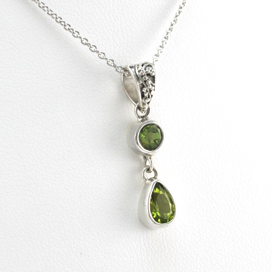 Alternate View Silver Peridot Round Tear Necklace