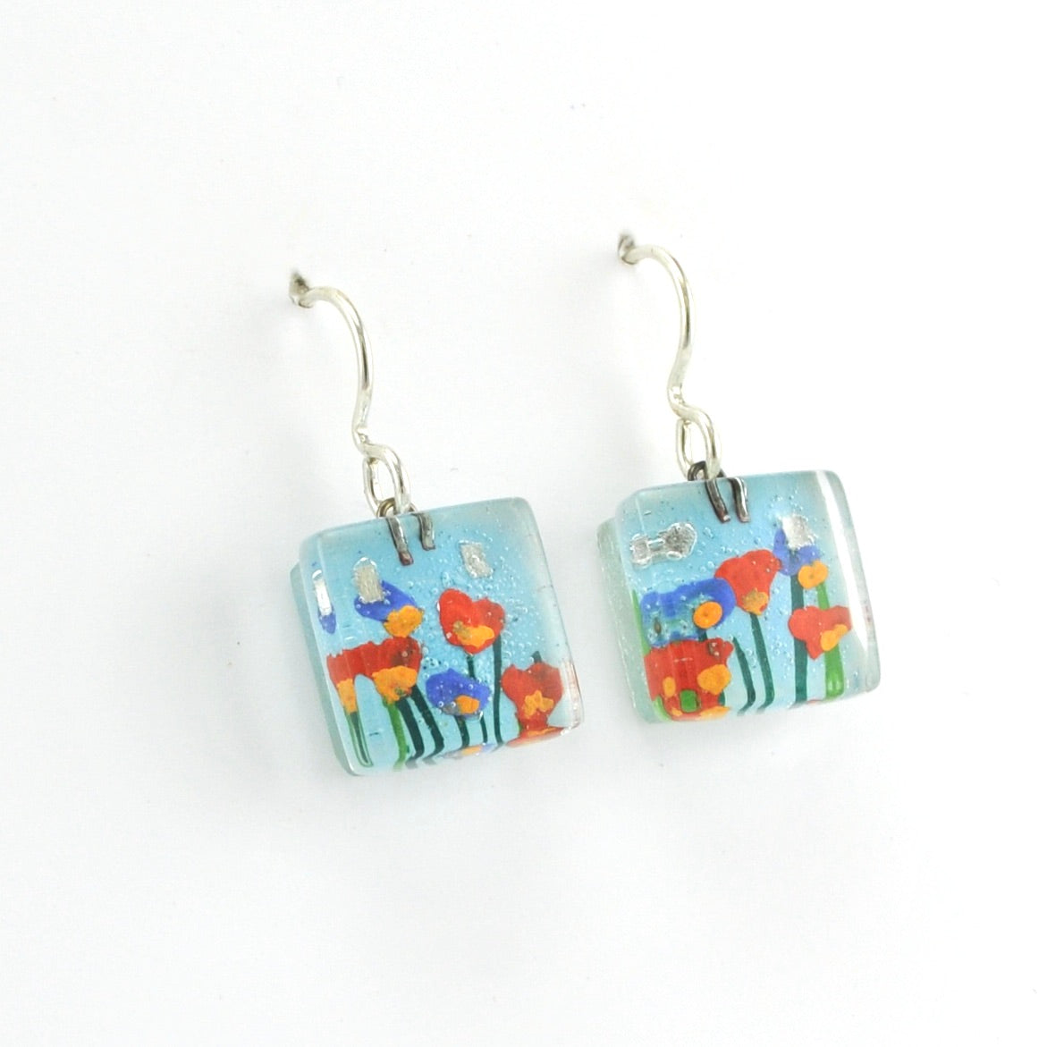 Alt View Glass Stream Flowers Cube Earrings