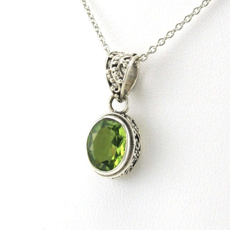 Side View Sterling Silver Peridot 7x9mm Oval Bali Necklace