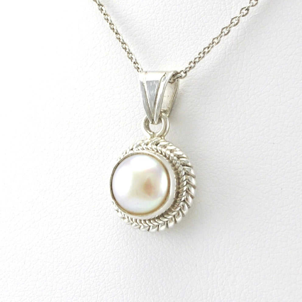 Sterling Silver Pearl 9mm Pendant