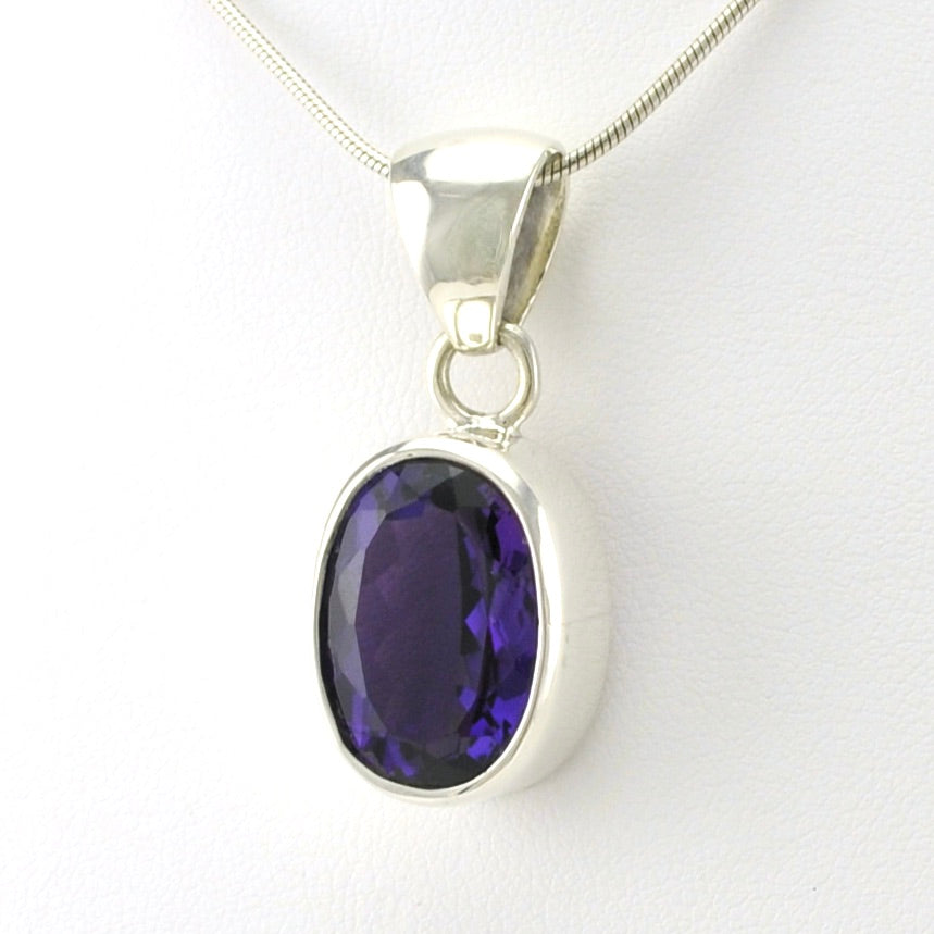 Sterling Silver Amethyst Oval Pendant