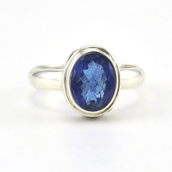 Alt View Sterling Silver Tanzanite 7x9mm Oval Ring