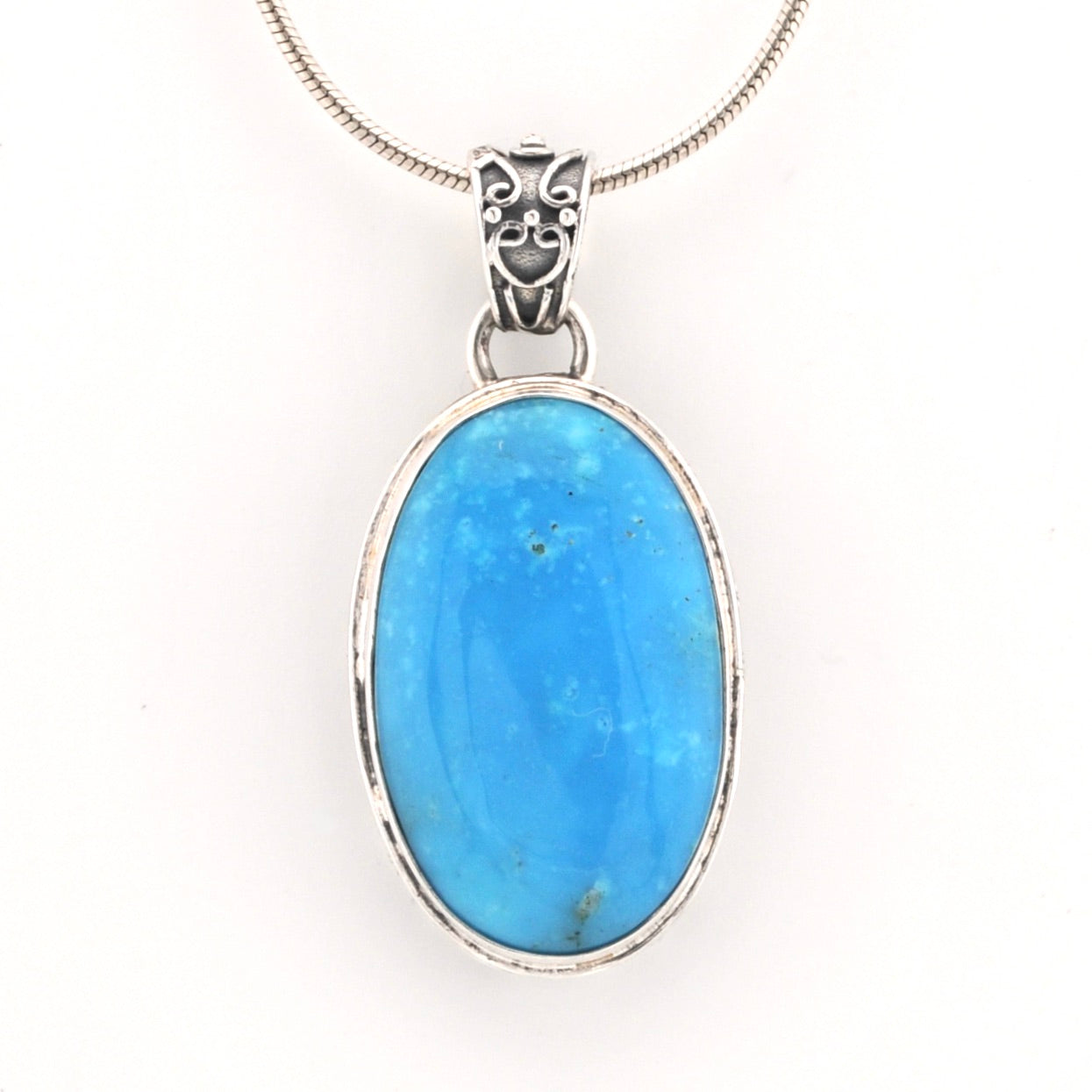 Front View Arizona Turquoise 15x23mm Oval Bali Pendant