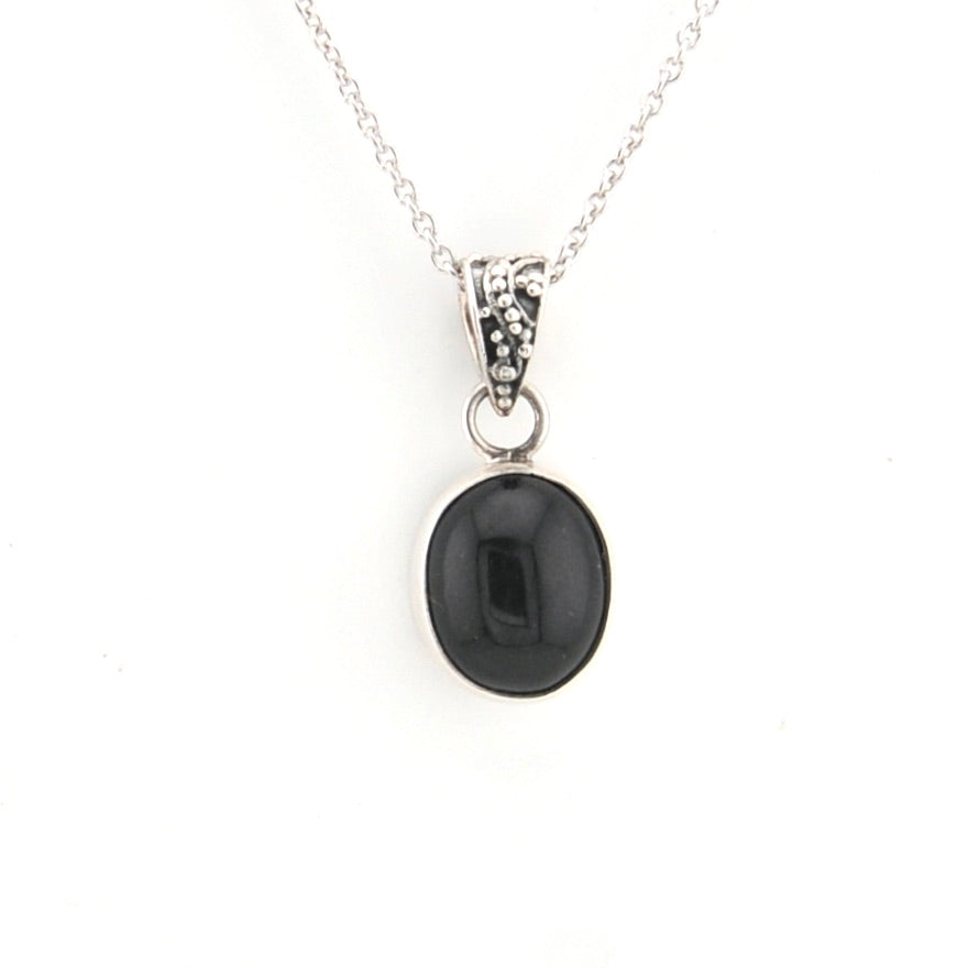 Front View Black Star Diopside 9x11mm Oval Necklace