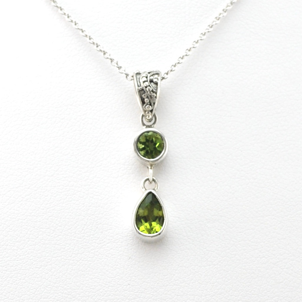 Front View Silver Peridot Round Tear Necklace