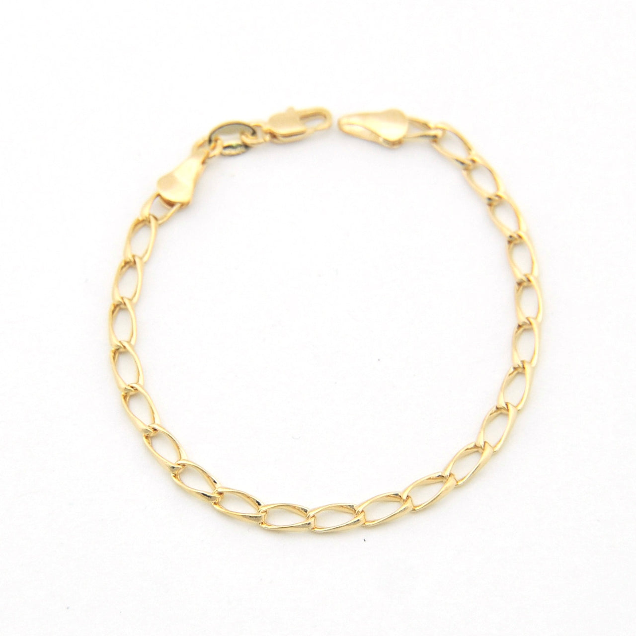 Gold Fill Oval Slight Twist Bracelet