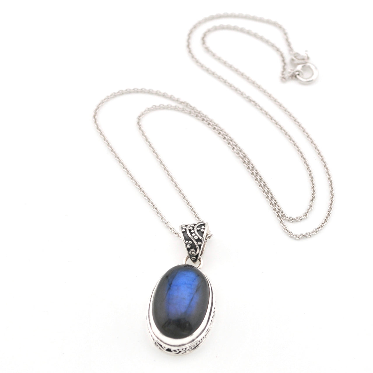 Labradorite 12x19mm Oval Bali Necklace