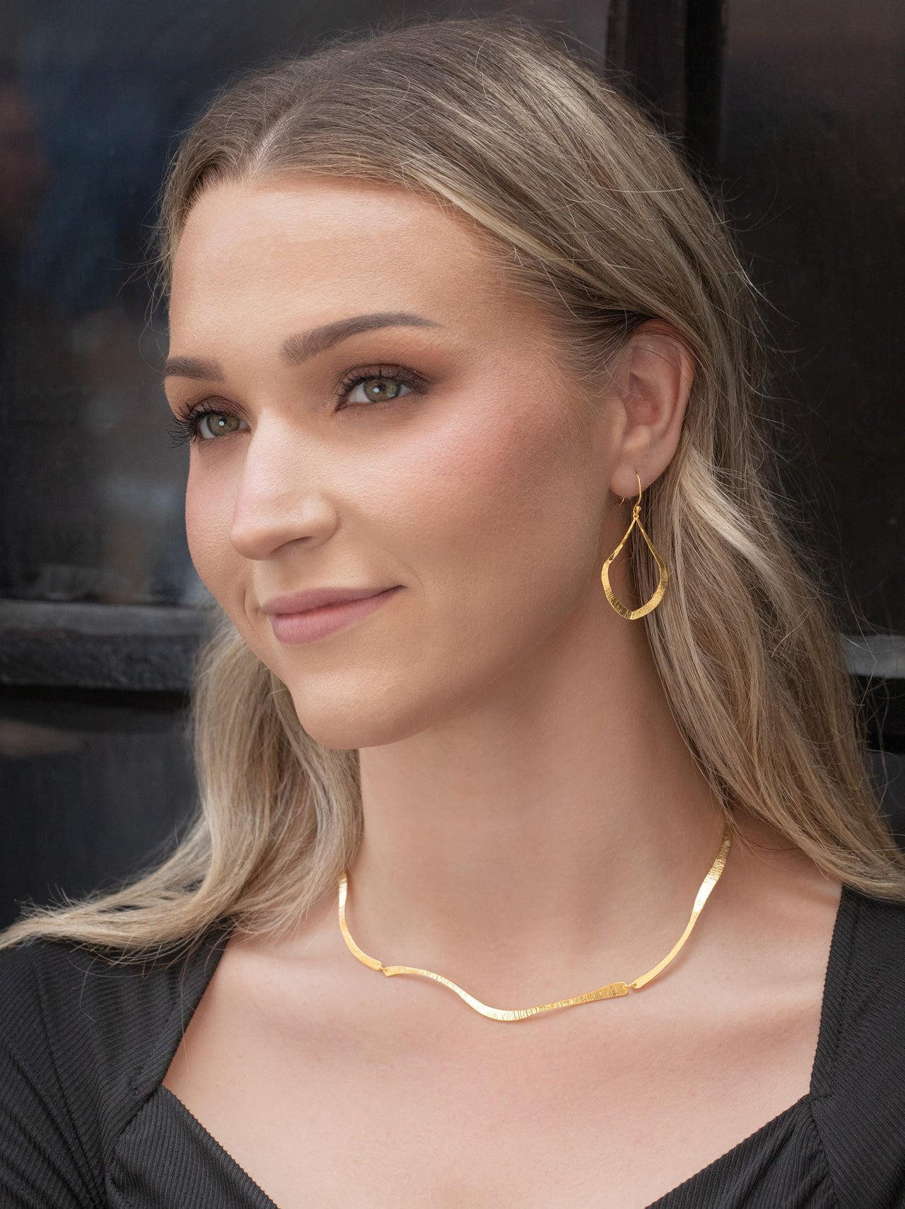 Model View Gold Cali Necklace