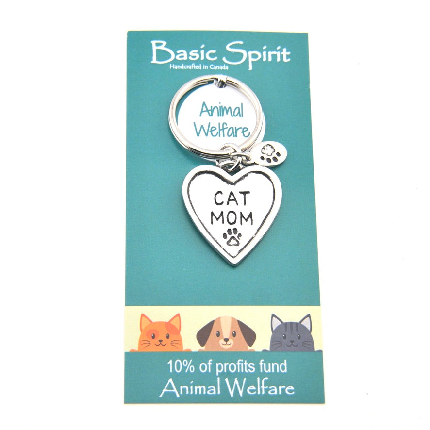 Keychain with 'Cat Mom' heart-shaped tag on a Basic Spirit branded card