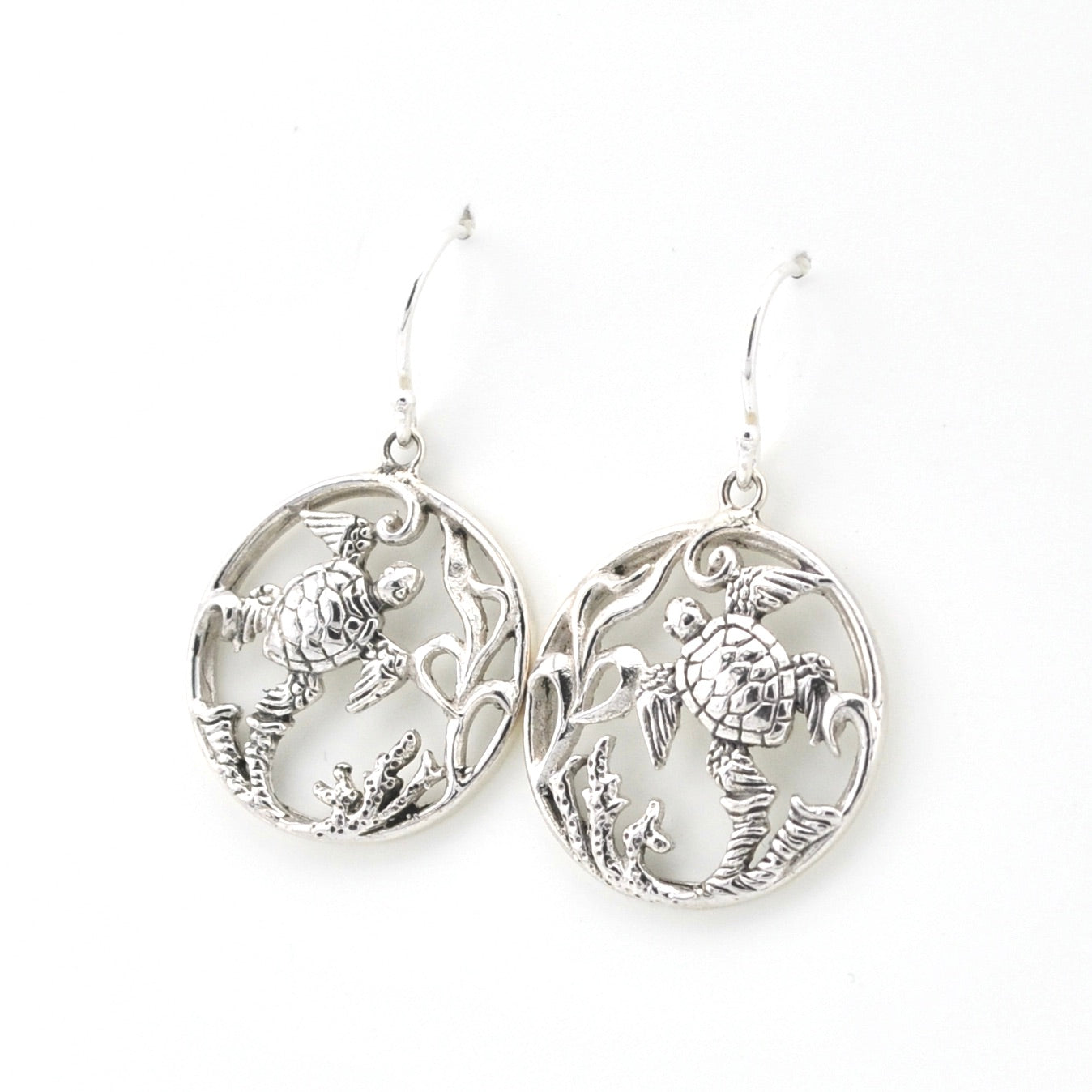 Side View Silver Sea Turtle Scene Earrings