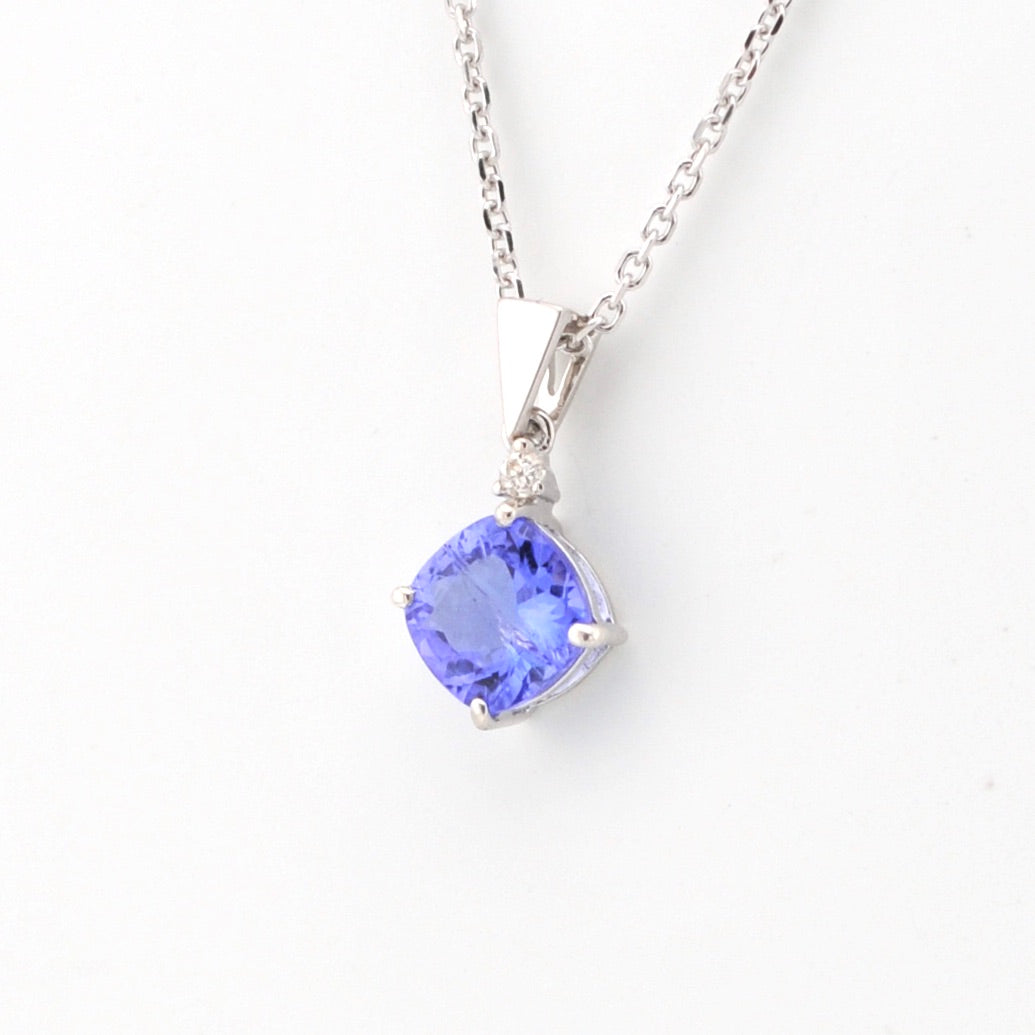 Side View Silver Tanzanite 1.46ct Diamond .02 Necklace