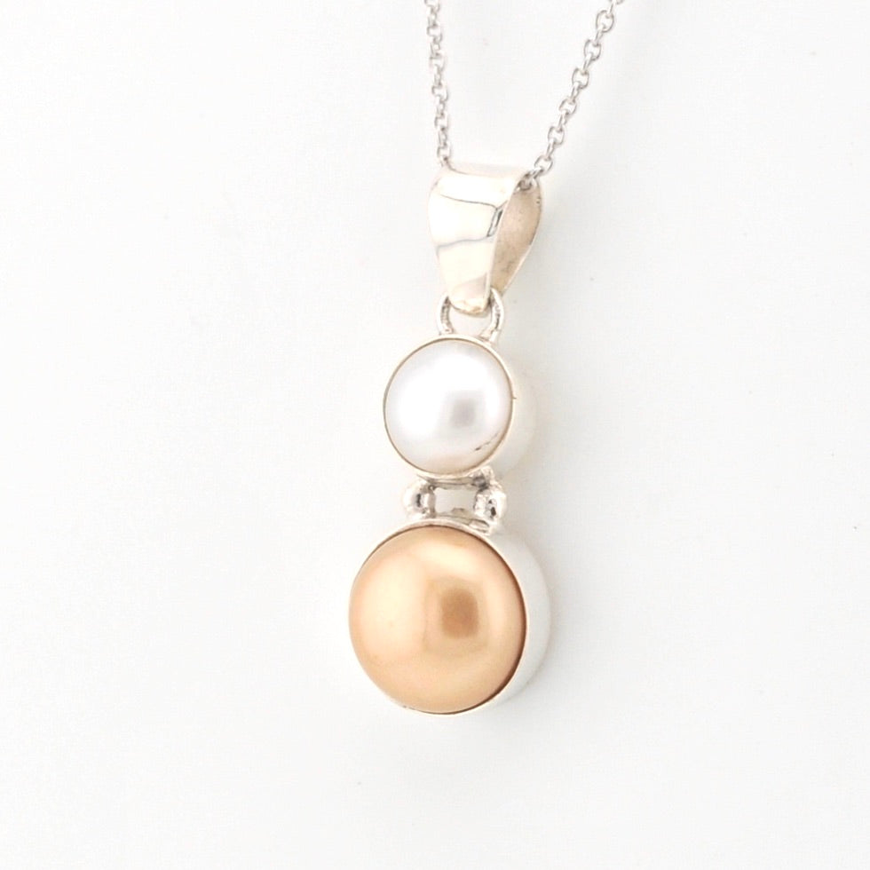 Side View Silver White and Peach Pearl Necklace