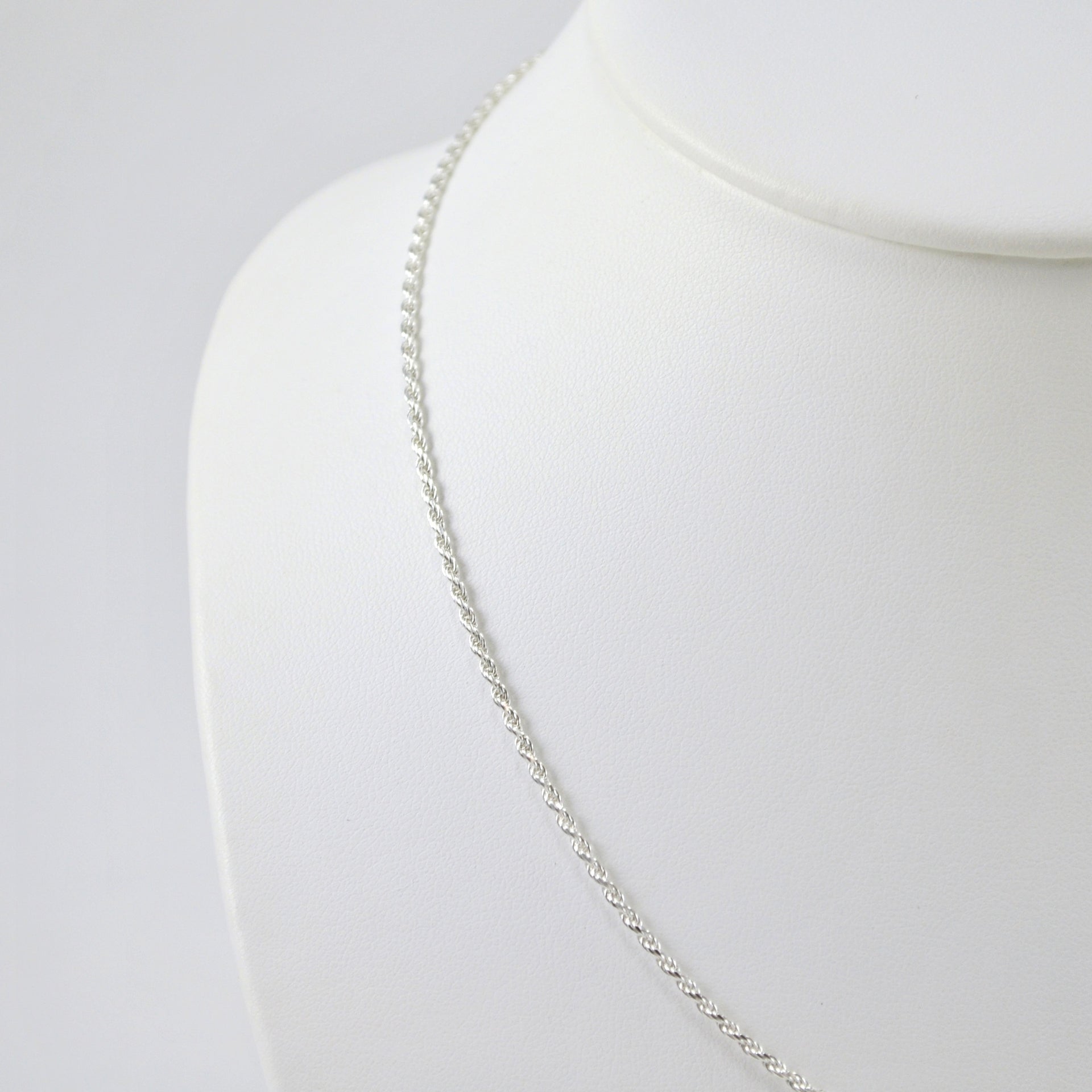 Alt View Sterling Silver 18 Inch Rope 035 Chain
