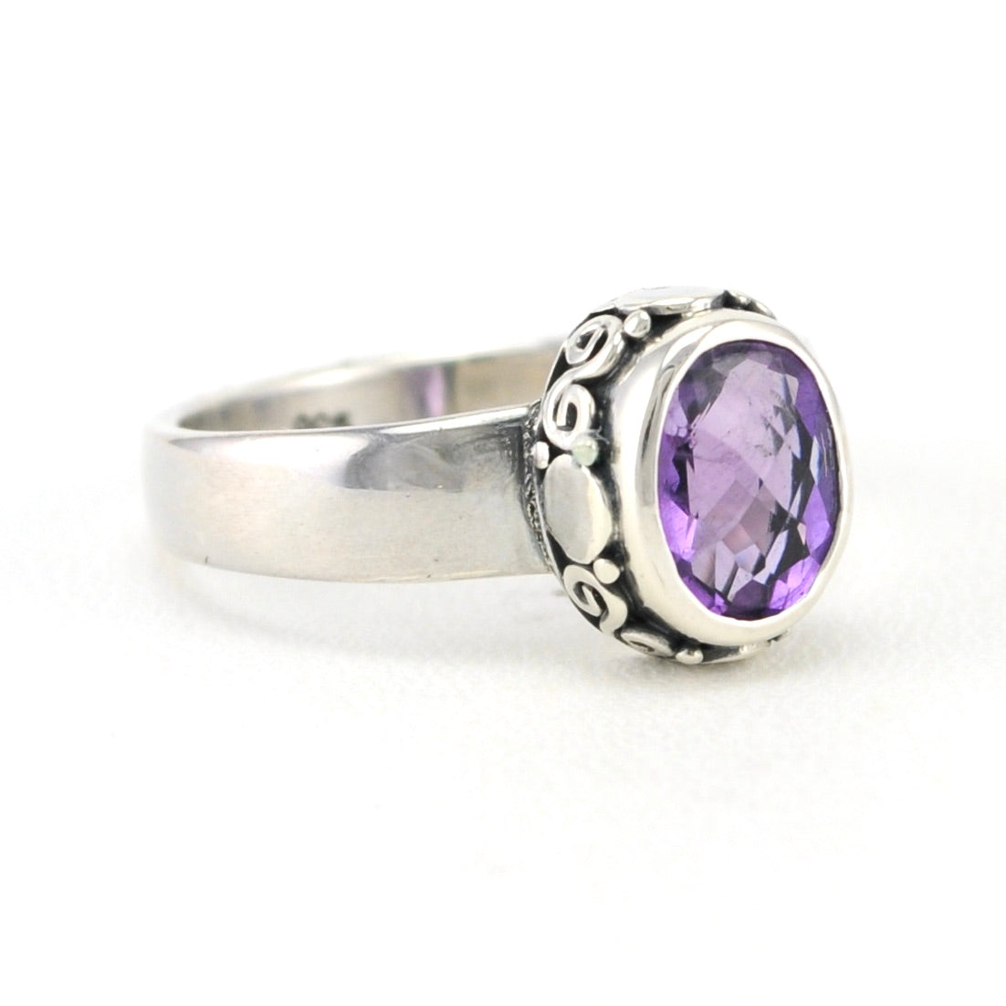 Side View Sterling Silver Amethyst 7x9mm Oval Bali Ring