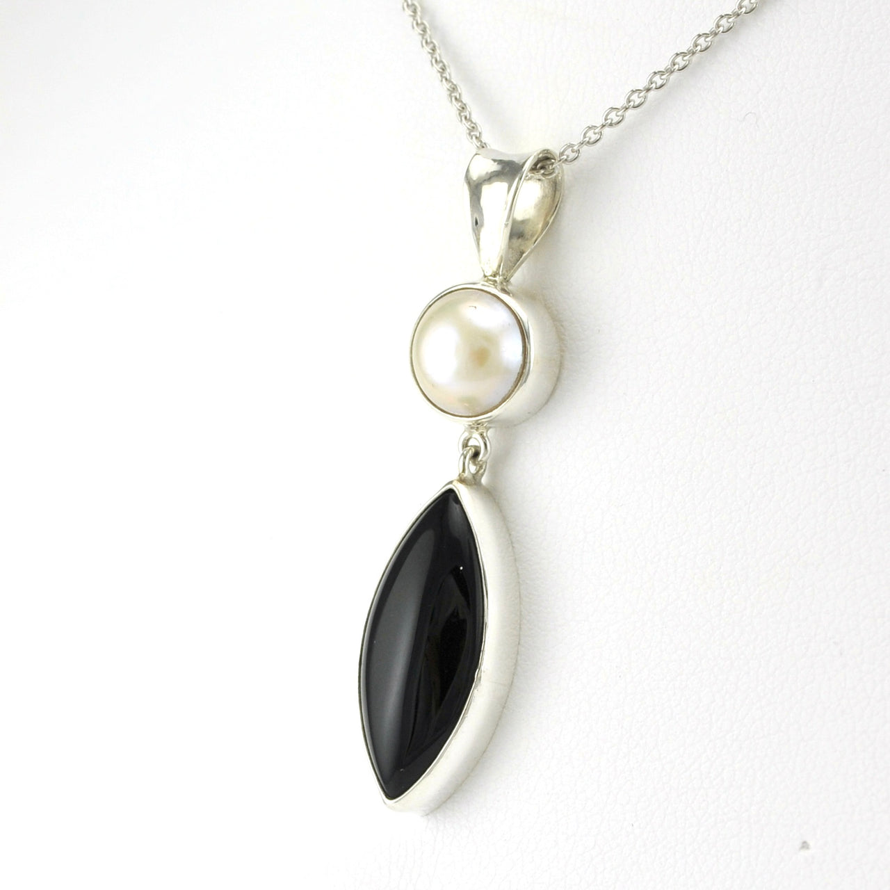 Side View Sterling Silver Pearl Black Onyx Necklace