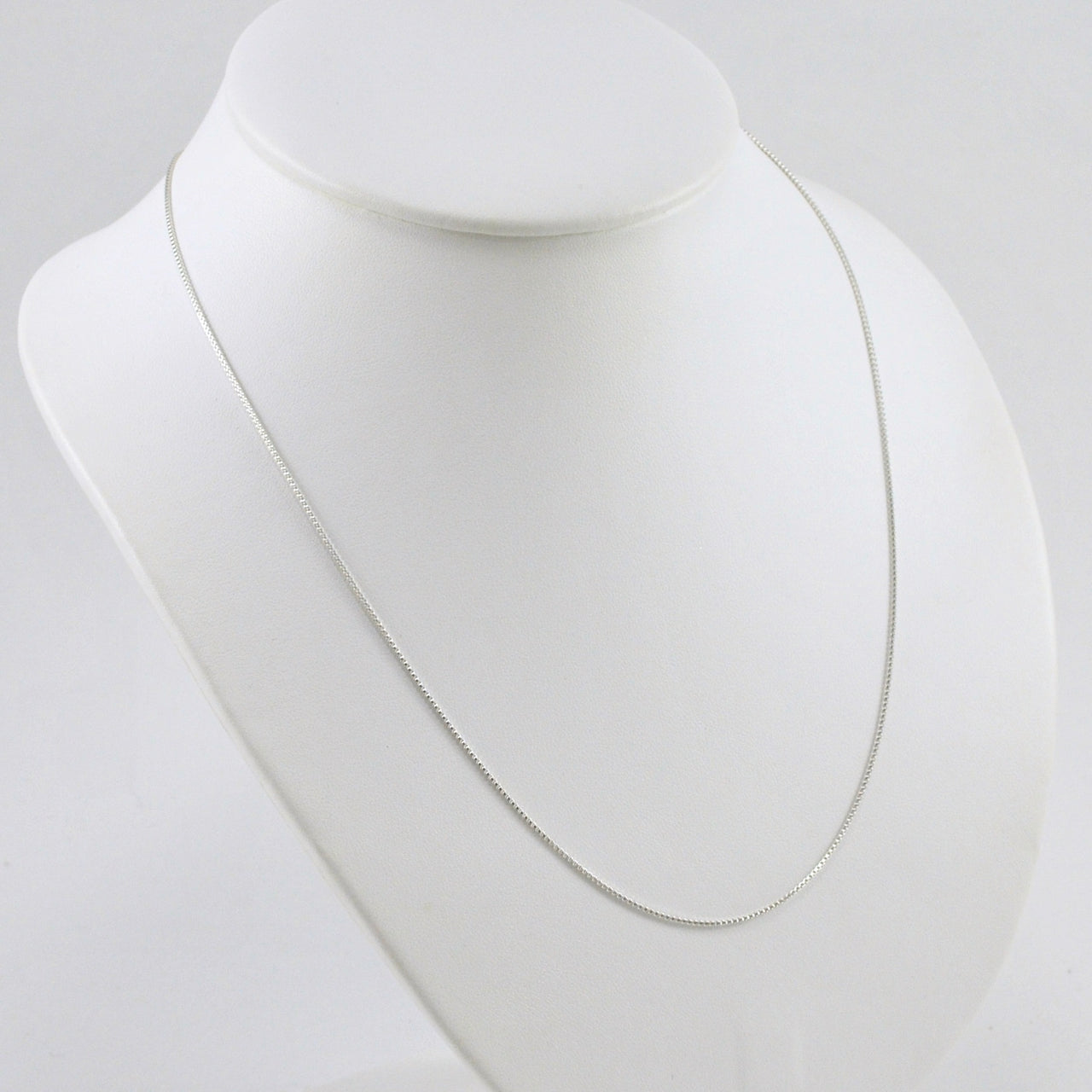 Side View Sterling Silver 20 Inch Box 015 Chain