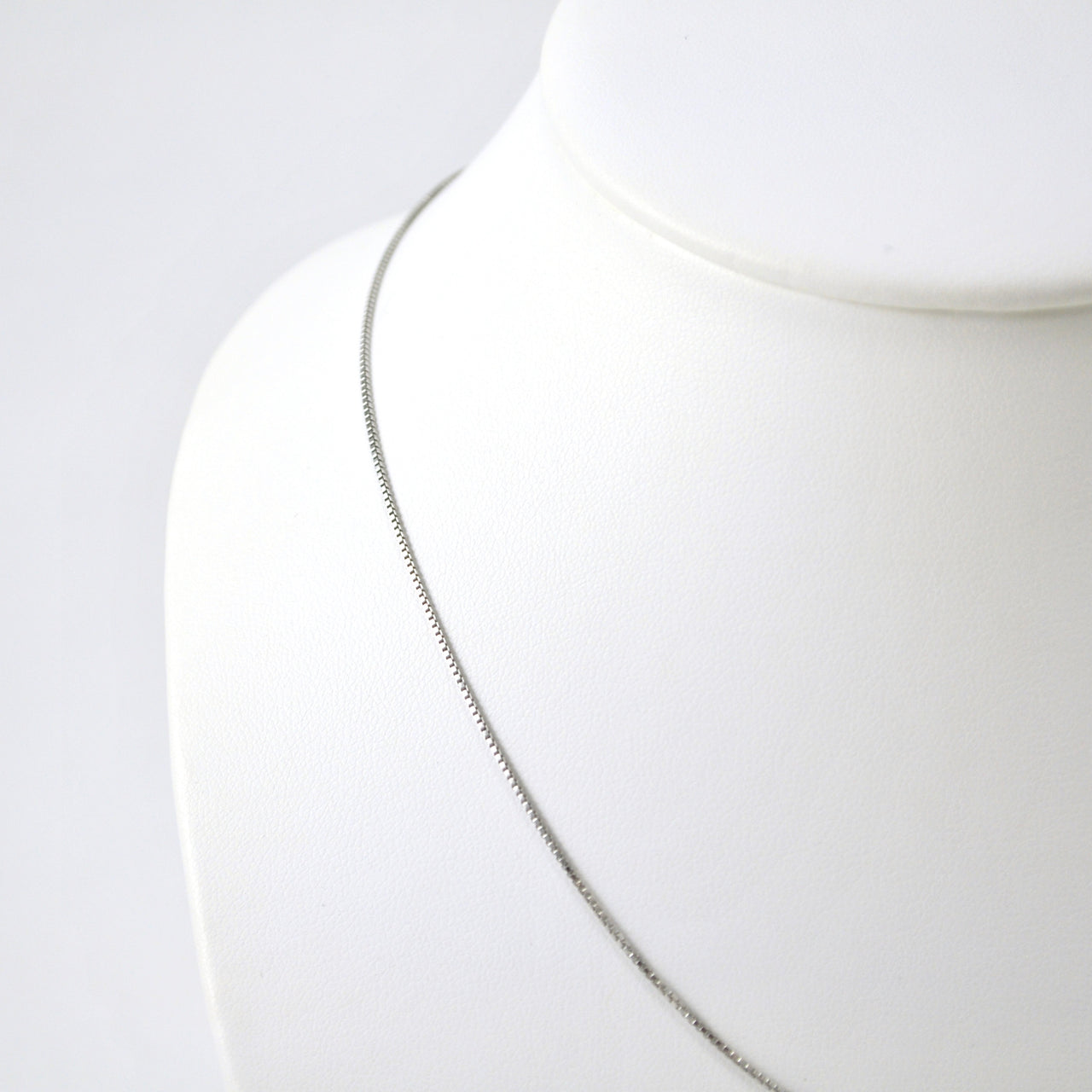 Alt View Rhodium Plated Sterling Silver 18 Inch Box 015 Chain