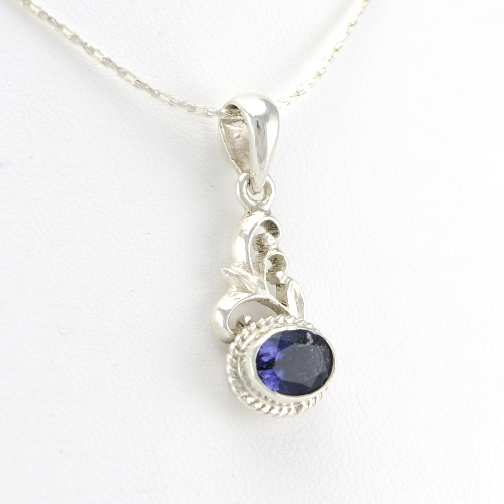 Side View Sterling Silver Iolite 6x8mm Oval Pendant
