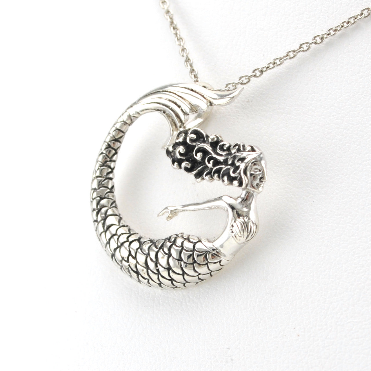 Side View Silver Mermaid Spiral Necklace