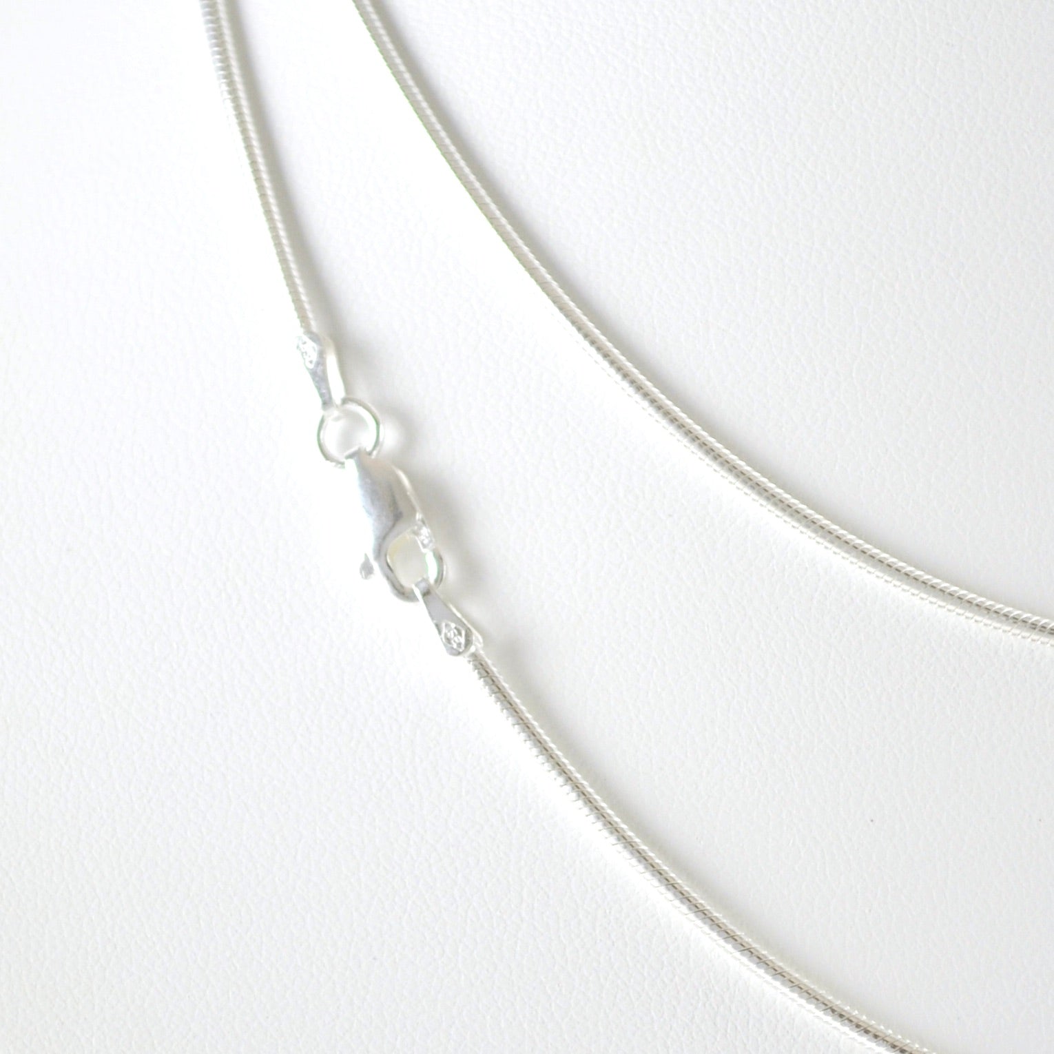 Alt View Sterling Silver 18 Inch Snake 040 Chain