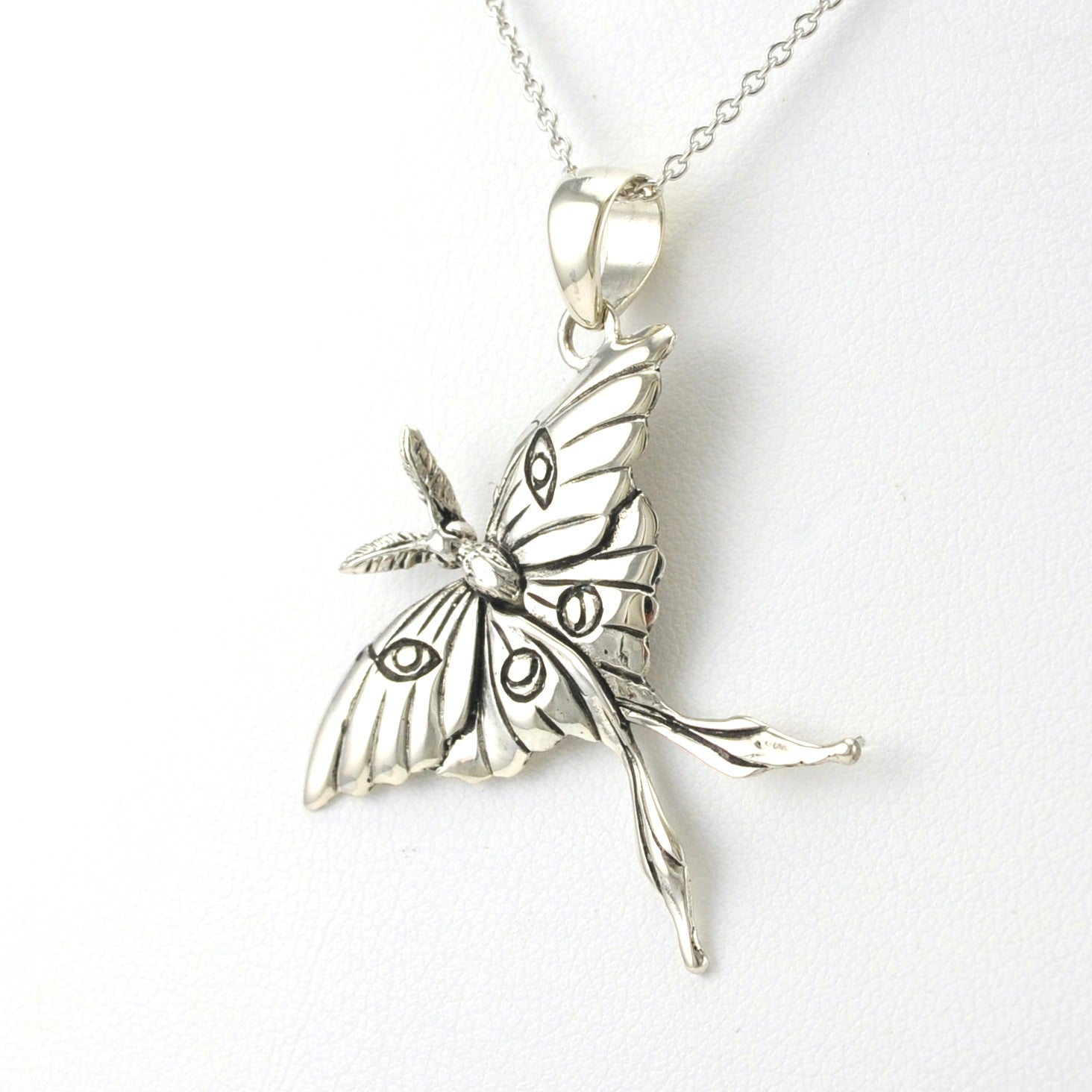 Jade Luna Moth Necklace – Goldmakers Fine Jewelry