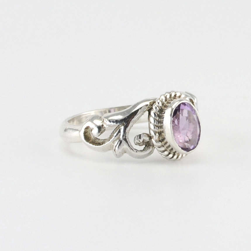 Side View Silver Amethyst 5x7mm Oval Ring