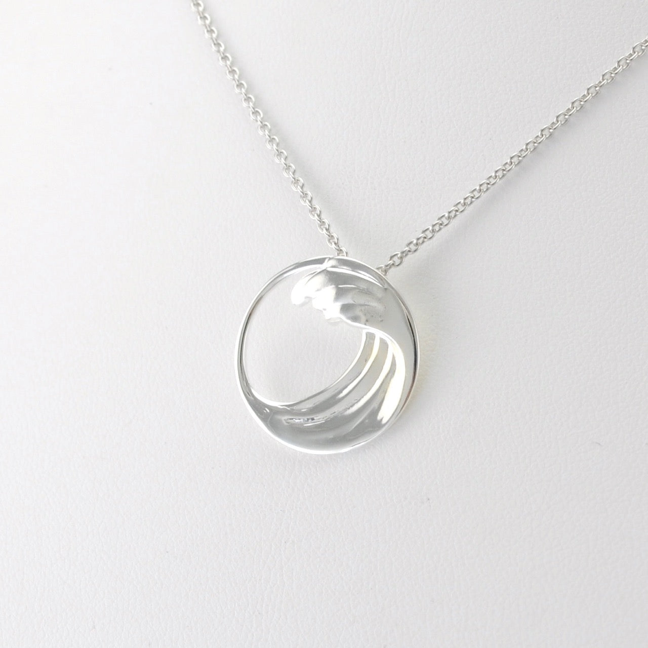 Side View Silver Ocean Wave Necklace