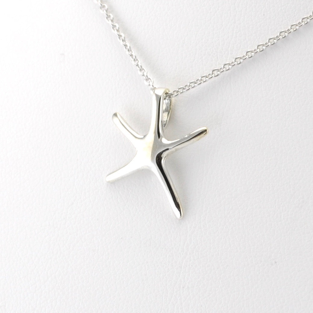 Alt View Silver Starfish Petit Necklace