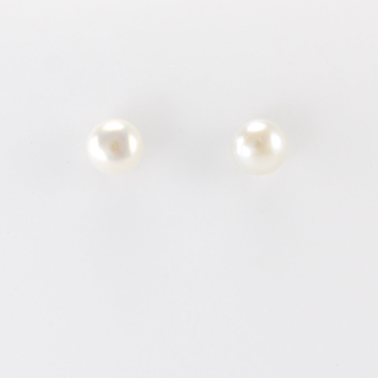 Sterling Silver White Pearl 8mm Post Earrings