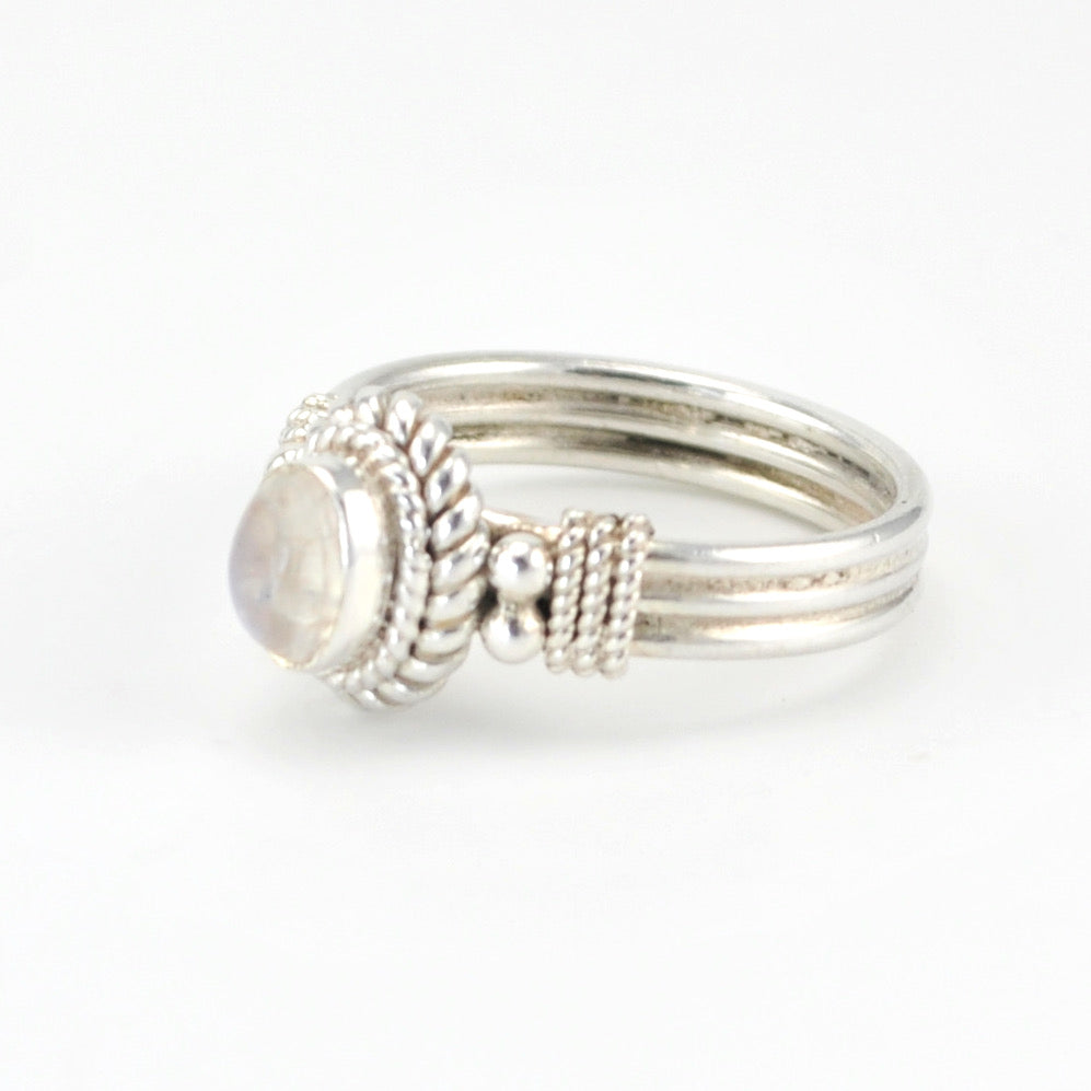 Side View Silver Moonstone 4x6mm Oval Ring